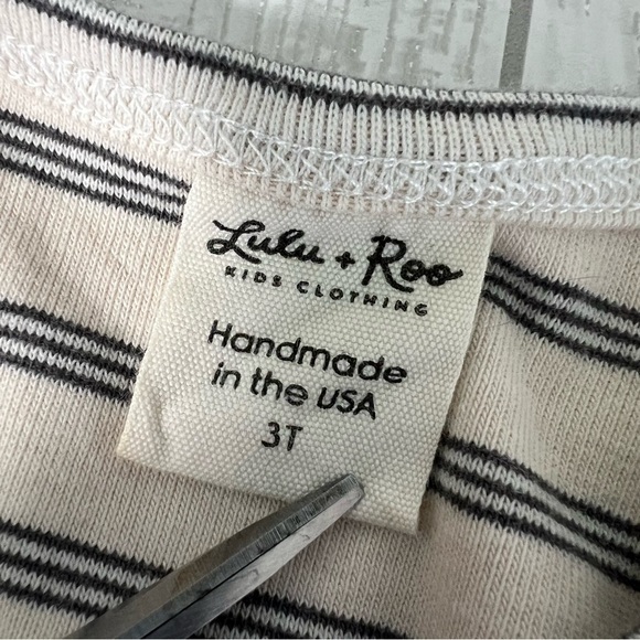 Lulu + Roo Striped Flutter Top - Picture 2 of 10